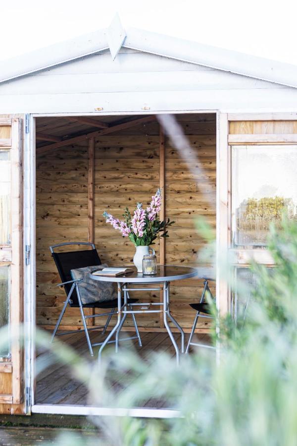 Finest Retreats - The Lighthouse Hide Villa Rampside Exterior photo